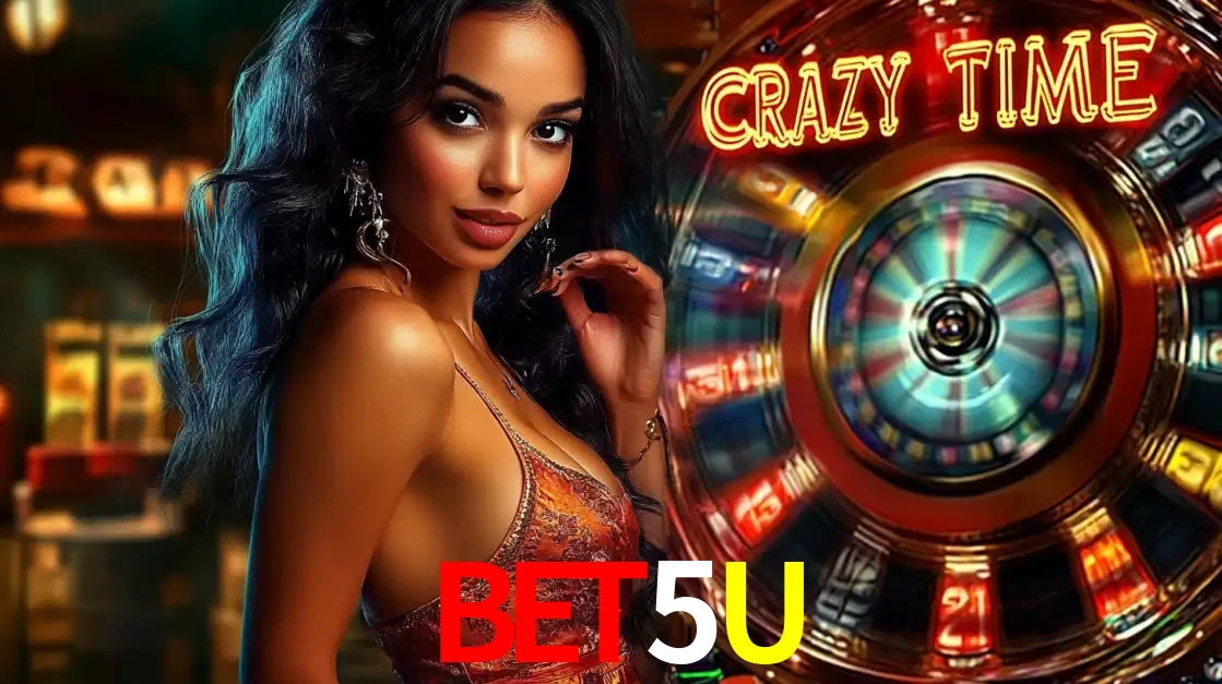 Mulher elegante ao lado da vibrante roda da fortuna do jogo de cassino ao vivo Crazy Time, um dos game shows mais populares e cheios de prêmios do BET5U.